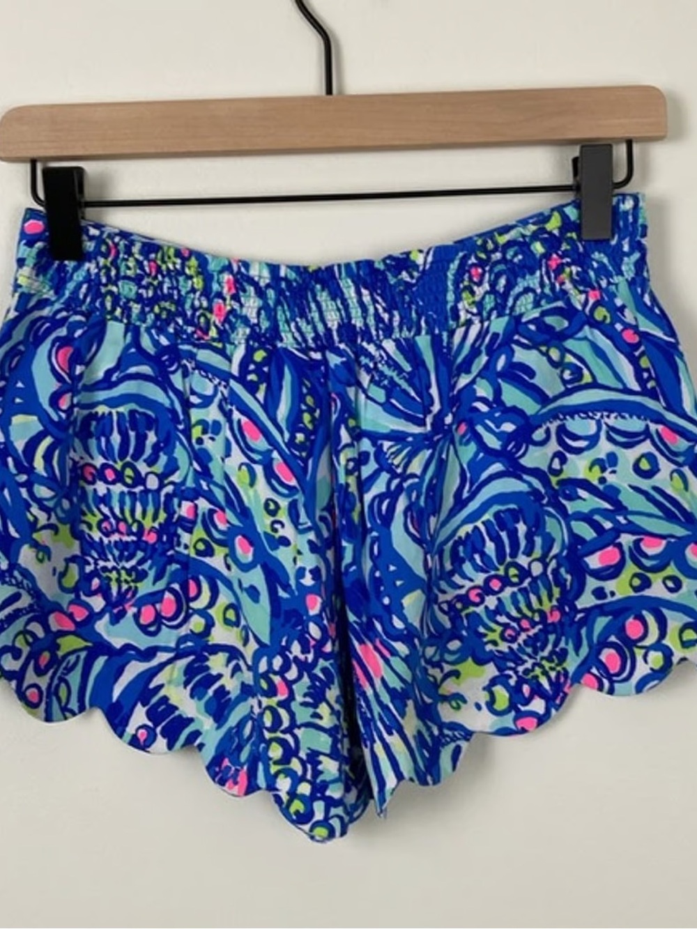 Lilly Pulitzer Blue Floral Scalloped Athletic Shorts